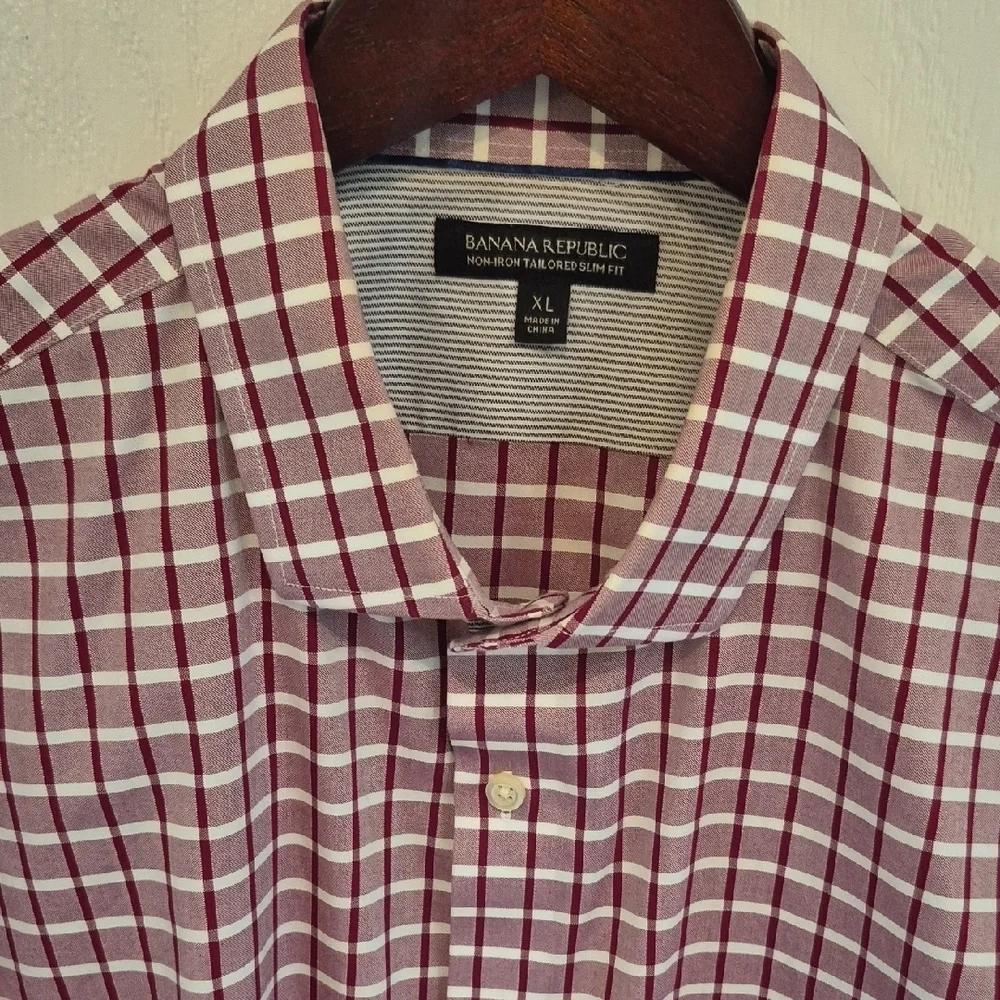 Banana Republic Red and White Cotton No Iron Slim Fit Checkered Shirt
